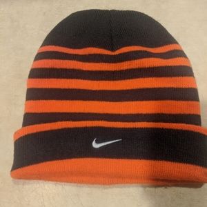 boys nike winter hat